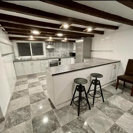 Espacioso Bajo En Casco Histórico Apartamento